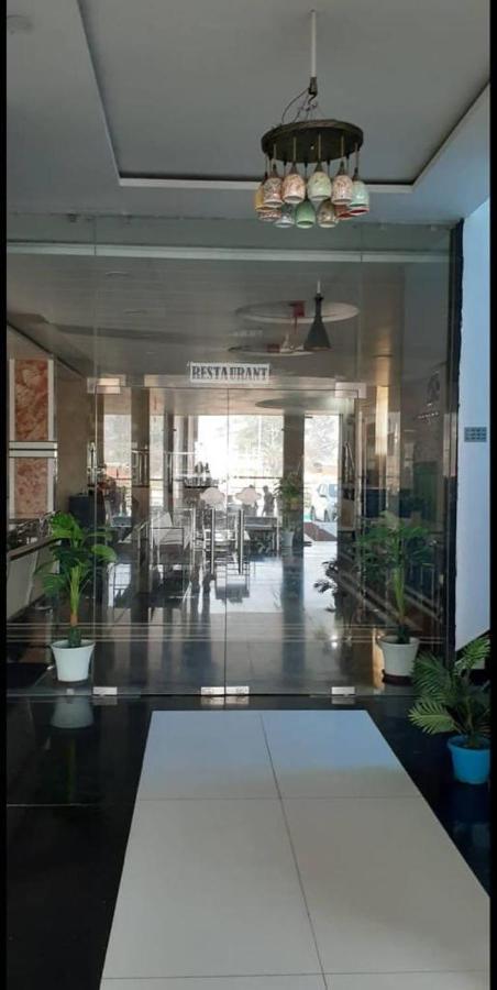 Hotel Royal Country Club Varanasi Exterior photo