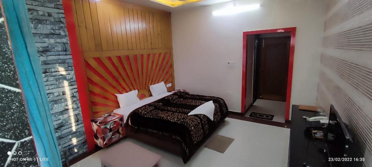 Hotel Royal Country Club Varanasi Exterior photo